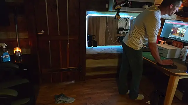 HARD 2QUIT online show from October 2025 06:28:01 PM