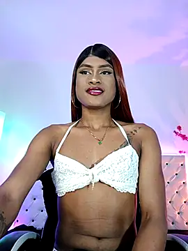 Snapshot of Elektra_Queen chatting on October 2025 12:56:02 PM Elektra Queen online show from October 2025 12:56:02 PM