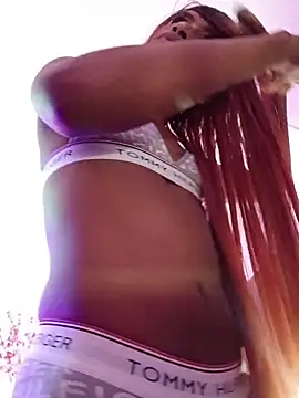 Snapshot of Elektra_Queen chatting on December 2025 12:58:02 PM Elektra Queen online show from December 2025 12:58:02 PM