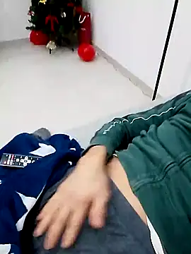 Snapshot of Anastasio33 chatting on January 2025 02:27:02 AM Anastasio33 online show from January 2025 02:27:02 AM