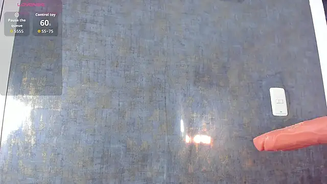 sophia vivas online show from October 2025 02:23:02 PM