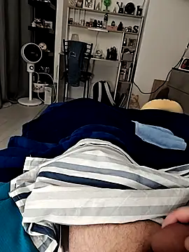 Snapshot of Stemalik chatting on October 2025 12:28:02 AM Stemalik online show from October 2025 12:28:02 AM