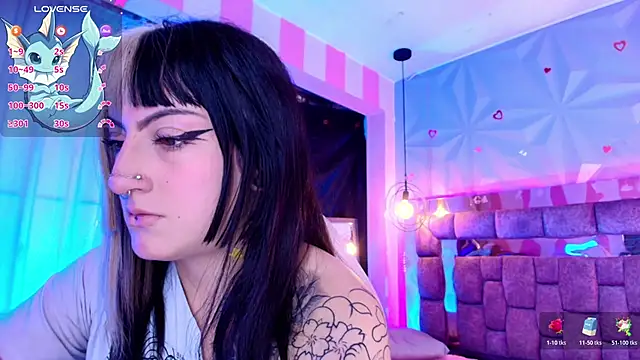 Snapshot of Candy_morgan412 chatting on April 2026 12:47:02 PM Candy morgan412 online show from April 2026 12:47:02 PM