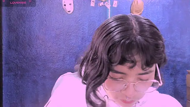 NinaYellow online show from December 2024 03:22:02 PM