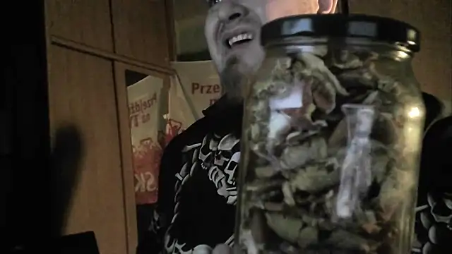 Snapshot of perversalus chatting on February 2025 10:43:02 PM perversalus online show from February 2025 10:43:02 PM