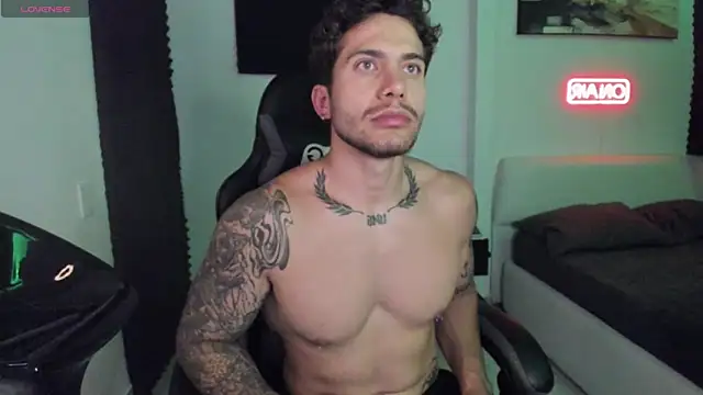 LucianSinclair online show from November 2025 02:25:02 AM