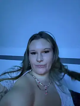 Antoniacanny online show from February 2026 05:28:01 PM