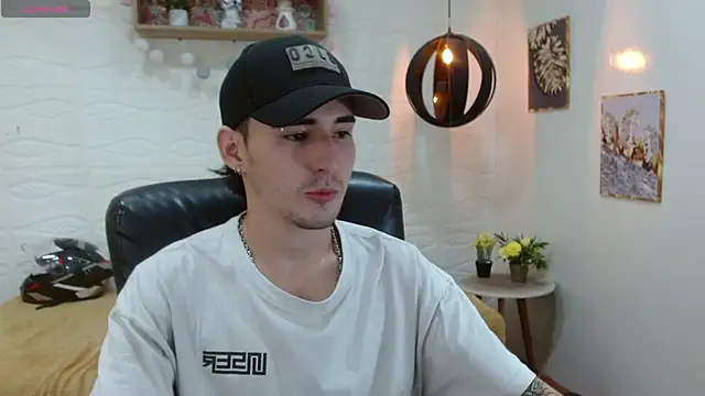 DmitriSanders online show from March 2025 09:24:01 PM