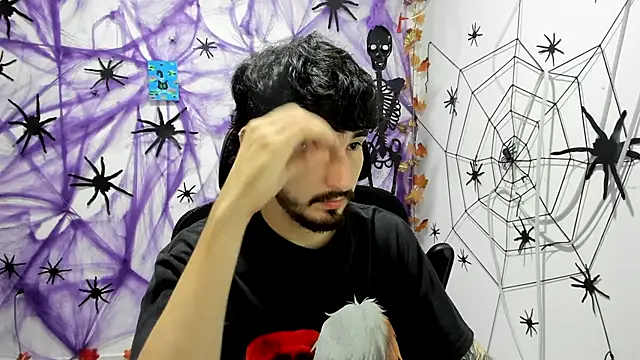 DmitriSanders online show from November 2025 05:07:01 PM