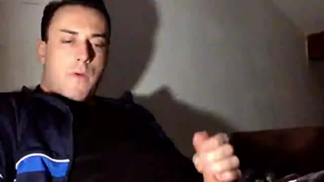 Snapshot of mainnrd chatting on January 2026 10:45:01 PM mainnrd online show from January 2026 10:45:01 PM