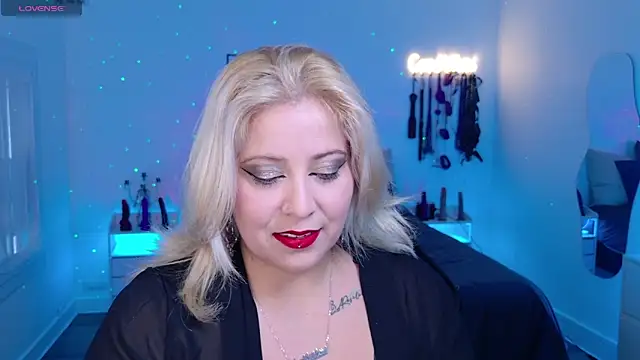 Snapshot of blackwidow_s1 chatting on November 2025 09:30:01 AM blackwidow s1 online show from November 2025 09:30:01 AM