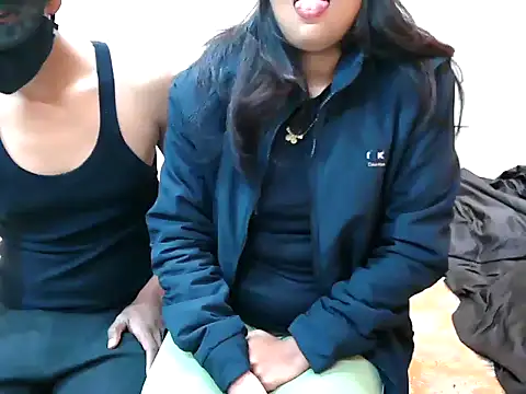 Snapshot of Queen_savi chatting on January 2025 05:07:02 PM Queen savi online show from January 2025 05:07:02 PM