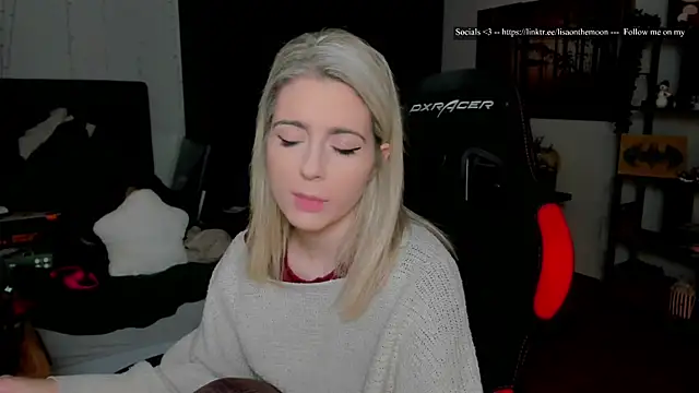 Lisaonthemoon online show from January 2026 06:33:02 PM