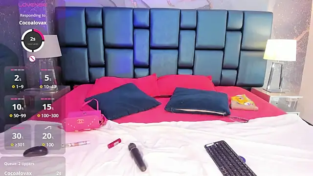 Snapshot of Nahomi_Wild chatting on January 2025 01:48:01 AM Nahomi Wild online show from January 2025 01:48:01 AM