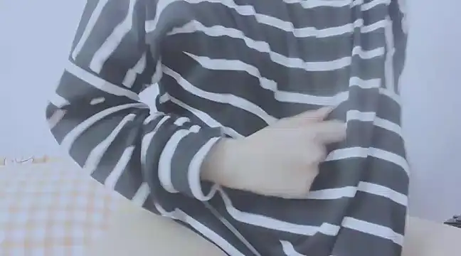 Snapshot of Linh_diudang chatting on January 2025 06:07:02 AM Linh diudang online show from January 2025 06:07:02 AM