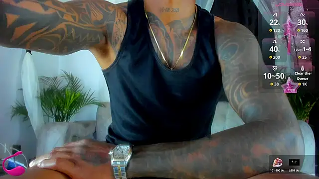 esteveen ortegas  online show from November 2025 01:40:01 PM