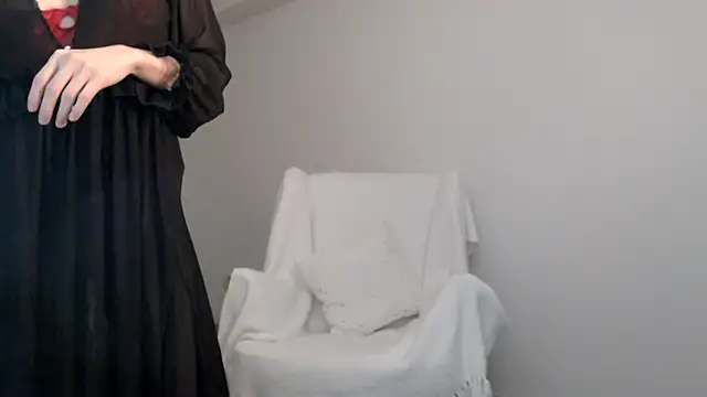 Snapshot of Lily_0000 chatting on January 2025 07:52:01 PM Lily 0000 online show from January 2025 07:52:01 PM