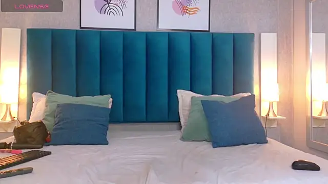 Snapshot of CheneellLorens chatting on March 2025 07:43:02 PM CheneellLorens online show from March 2025 07:43:02 PM