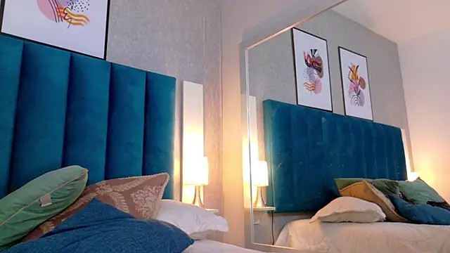 Snapshot of CheneellLorens chatting on March 2025 08:22:01 PM CheneellLorens online show from March 2025 08:22:01 PM