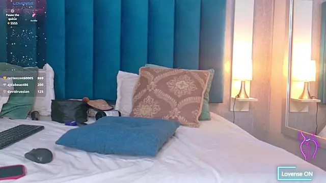 Snapshot of CheneellLorens chatting on March 2025 11:32:02 PM CheneellLorens online show from March 2025 11:32:02 PM