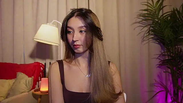 Sarasuo1 online show from February 2025 12:37:01 PM