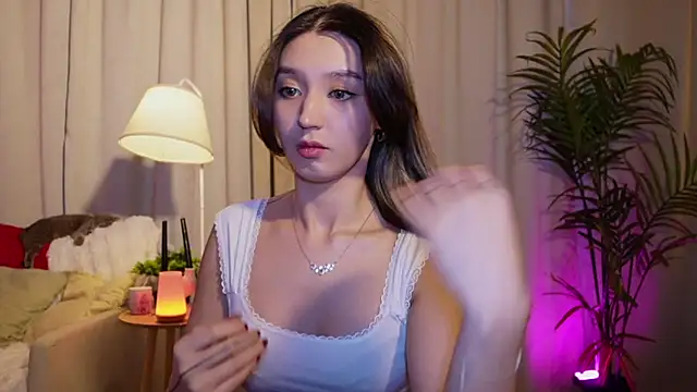 Sarasuo1 online show from March 2025 12:37:02 PM