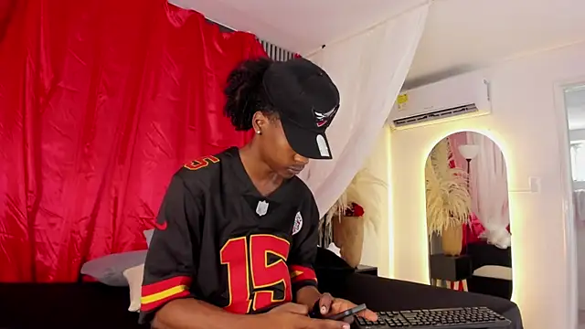 BRYXXXON1 online show from February 2025 01:38:02 PM