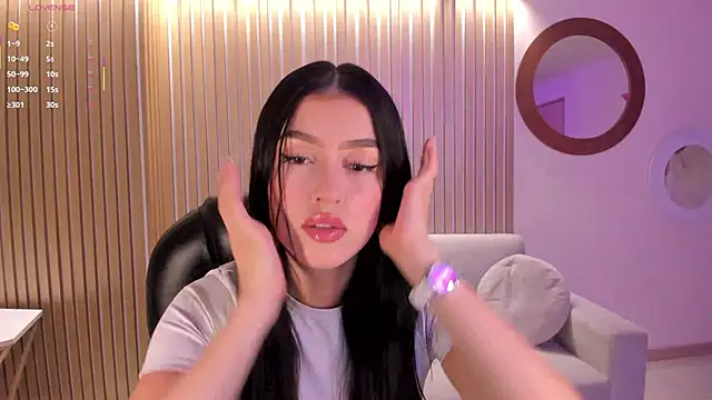 Snapshot of PaulinaSantos_ chatting on October 2025 06:18:01 PM PaulinaSantos  online show from October 2025 06:18:01 PM