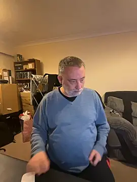 LondonTeffy online show from December 2025 10:38:02 PM