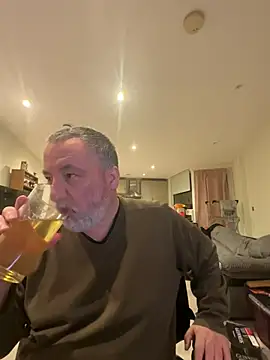 LondonTeffy online show from May 2026 08:58:02 PM