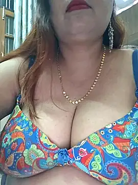 Snapshot of Dianaa9 chatting on June 2026 05:11:02 PM Dianaa9 online show from June 2026 05:11:02 PM