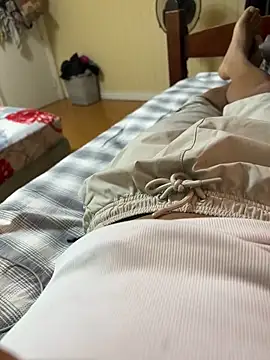 Snapshot of Wantsomemore2 chatting on September 2025 01:43:01 AM Wantsomemore2 online show from September 2025 01:43:01 AM