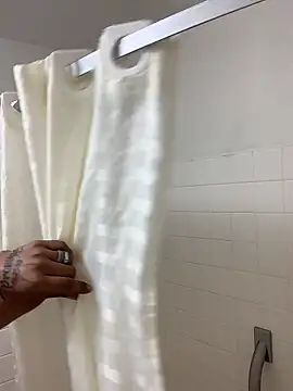 curvedicbandit6 2 online show from December 2024 11:45:01 AM