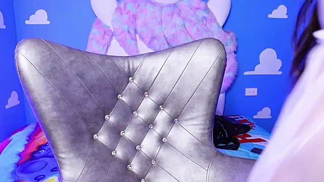 miss keisi online show from July 2026 06:01:02 PM