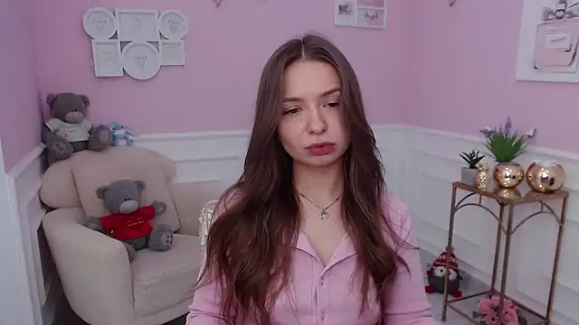 Snapshot of LucySkilar chatting on September 2025 04:23:01 AM LucySkilar online show from September 2025 04:23:01 AM