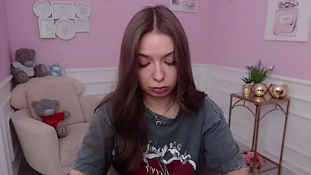 Snapshot of LucySkilar chatting on October 2025 04:56:01 AM LucySkilar online show from October 2025 04:56:01 AM