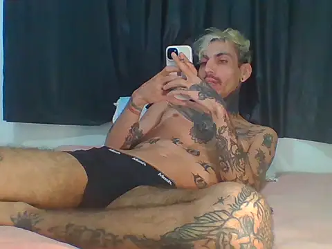 Snapshot of PitbullDiablo1 chatting on October 2025 07:31:01 AM PitbullDiablo1 online show from October 2025 07:31:01 AM