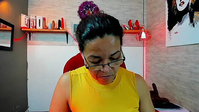 MaturePure online show from December 2025 10:05:01 PM