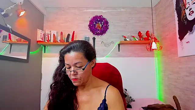 MaturePure online show from December 2025 10:28:01 PM