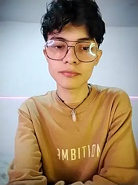 Dmitri Aksnes online show from November 2025 11:58:01 PM