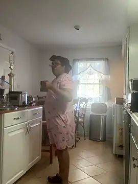 Snapshot of ebonyred chatting on November 2025 03:33:02 PM ebonyred online show from November 2025 03:33:02 PM