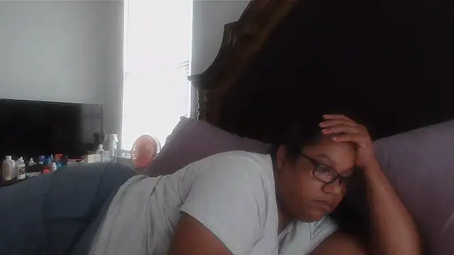 ebonyred online show from August 2026 09:49:02 PM