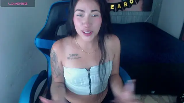 sylvana 19 online show from October 2025 09:35:01 PM