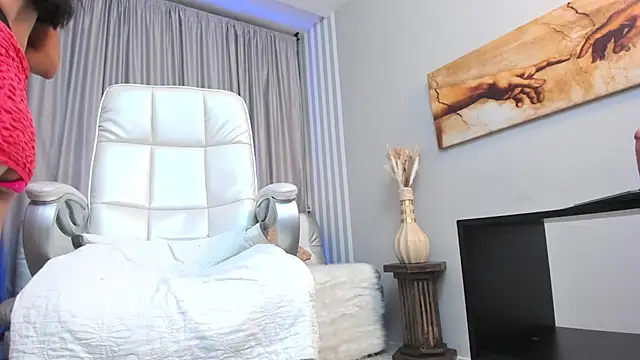 Snapshot of mariiana_murillo01 chatting on March 2025 01:38:02 PM mariiana murillo01 online show from March 2025 01:38:02 PM