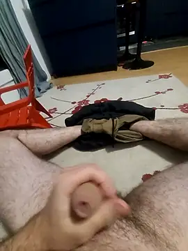 doudoucharlyc4 online show from April 2026 10:27:01 PM