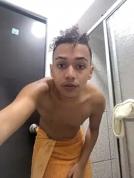 Snapshot of GaelOconner chatting on November 2025 12:42:01 AM GaelOconner online show from November 2025 12:42:01 AM