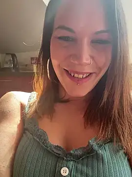 Lady Knaller online show from March 2025 11:37:02 AM