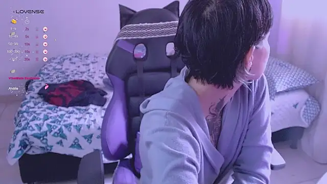 Snapshot of _Apola_77 chatting on December 2024 08:18:01 PM Apola 77 online show from December 2024 08:18:01 PM