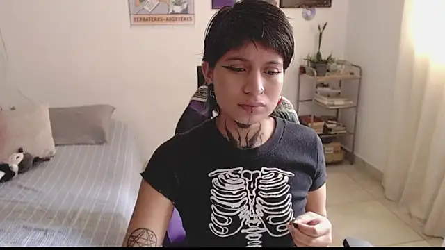 Snapshot of _Apola_77 chatting on January 2025 06:21:01 PM Apola 77 online show from January 2025 06:21:01 PM