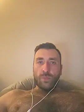 Snapshot of TIGERRR86 chatting on April 2026 03:15:01 AM TIGERRR86 online show from April 2026 03:15:01 AM
